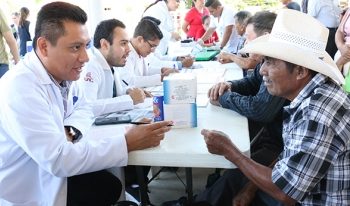 ACERCA SALUD ACCIONES PREVENTIVAS A LOS ADULTOS MAYORES DE CENTRO