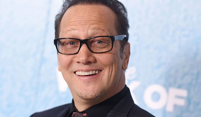 «AMOR ES AMOR», LA PRIMERA PELÍCULA DE ROB SCHNEIDER EN ESPAÑOL