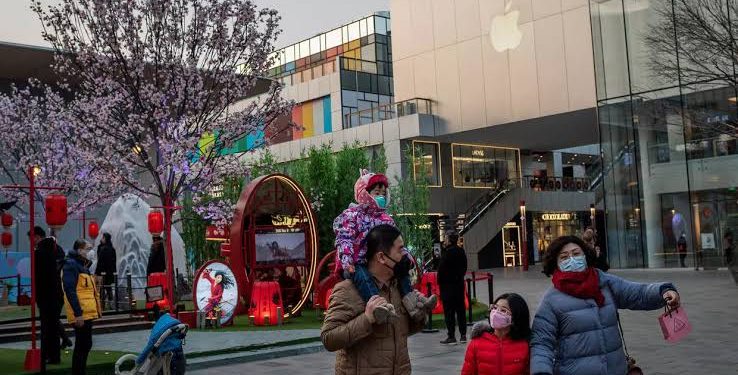 APPLE CIERRA SUS TIENDAS EN CHINA POR BROTE DE CORONAVIRUS