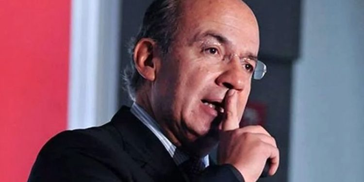 CALDERÓN DEFIENDE FINES DE SEMANA LARGOS