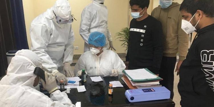 CHINA ACUSA A EU DE CREAR PÁNICO POR EL CORONAVIRUS