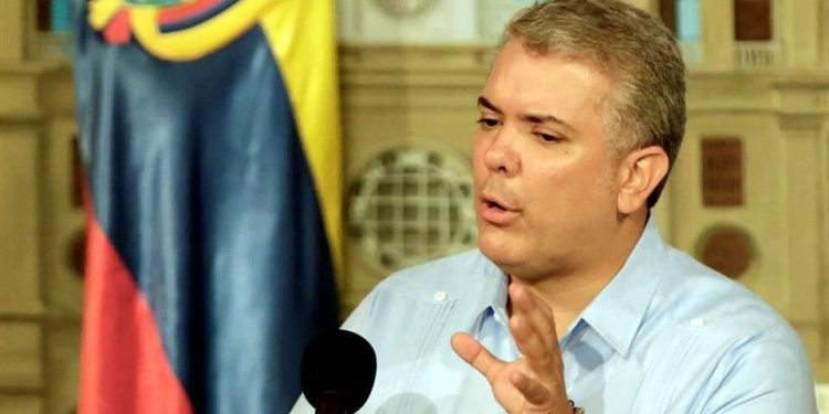 COLOMBIA INVESTIGARÁ A DUQUE Y MÁS POLÍTICOS POR CORRUPCIÓN
