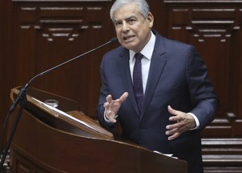 DETIENEN A EX PRIMER MINISTRO PERUANO POR ODEBRECHT