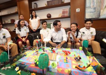 EL GOBERNADOR MAURICIO VILA DOSAL DESTACA EL INGENIO Y CREATIVIDAD DE ESTUDIANTES YUCATECOS DE SECUNDARIA
