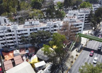 ENTREGAN VIVIENDAS A FAMILIAS DESPLAZADAS POR SISMO DE 2017