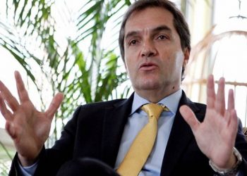 EXONERAN A CARLOS AHUMADA POR FRAUDE
