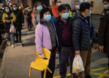 HONG KONG IMPONE LA CUARENTENA POR EL VIRUS