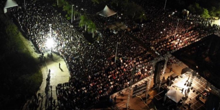 LA «REINA DEL ROCK» HACE VIBRAR A TODOS EN MALECÓN TAJAMAR