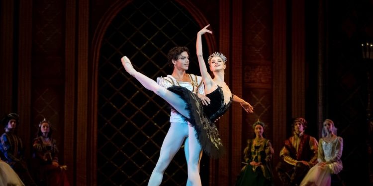 ISAAC HERNÁNDEZ PRESENTARÁ POR PRIMERA VEZ «GISELLE» EN MÉXICO