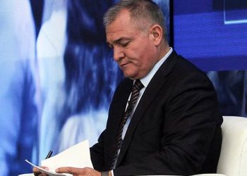 LA UIF CONGELA 14 CUENTAS LIGADAS CON GENARO GARCÍA LUNA