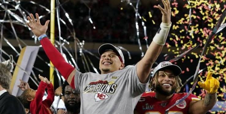 LOS CHIEFS SE LLEVAN EL SUPER BOWL LIV