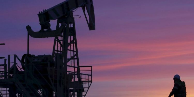 LOS PRECIOS DEL PETRÓLEO SE DESPLOMAN POR CORONAVIRUS