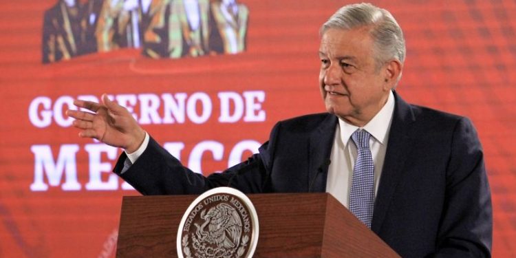 LÓPEZ OBRADOR PIDE A GOBERNADORES NO INTERVENIR EN ELECCIONES DE 2021