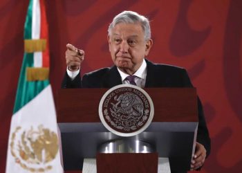 LÓPEZ OBRADOR RECHAZA QUE SE VAYAN A BAJAR PENSIONES DEL IMSS
