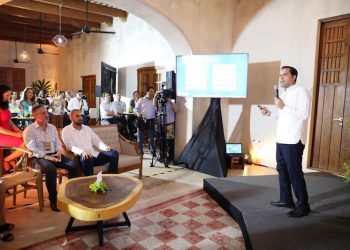 MAURICIO VILA DOSAL PRESENTA AVANCES DE YUCATÁN ANTE LÍDERES DE INVERSIÓN DE IMPACTO