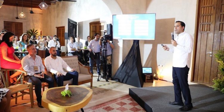MAURICIO VILA DOSAL PRESENTA AVANCES DE YUCATÁN ANTE LÍDERES DE INVERSIÓN DE IMPACTO