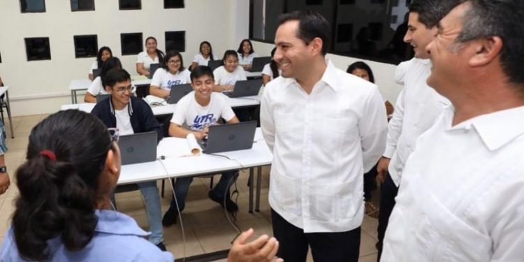 MAYORES OPORTUNIDADES PARA QUE ESTUDIANTES UNIVERSITARIOS DEL INTERIOR DEL ESTADO SE PREPAREN MEJOR