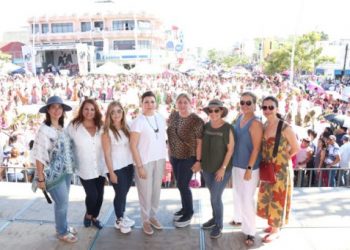 PARTICIPA PRESIDENTA DEL SISTEMA DIF, EN CLAUSURA DEL CARNAVAL DE TENOSIQUE