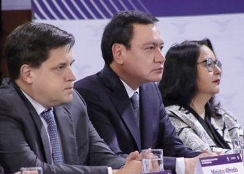 PRIISTAS SE DESLINDAN DE EMILIO LOZOYA