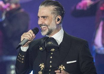 RECONOCERÁN A ALEJANDRO FERNÁNDEZ EN PREMIOS LO NUESTRO