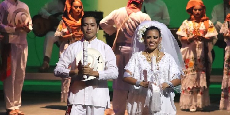 RECUERDOS DE ORO REÚNE 50 AÑOS DE HONRAR EL PATRIMONIO DE YUCATÁN