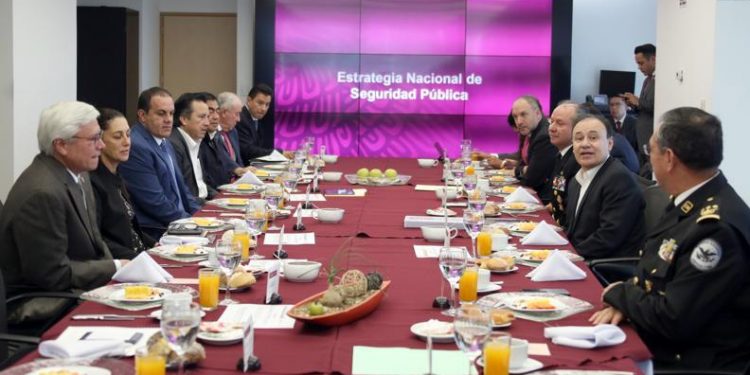 REFUERZAN ADÁN AUGUSTO Y ALFONSO DURAZO COORDINACIÓN EN MATERIA DE SEGURIDAD