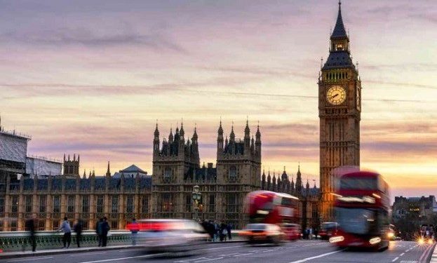 REINO UNIDO PEDIRÁ QUE INMIGRANTES DOMINEN EL INGLÉS