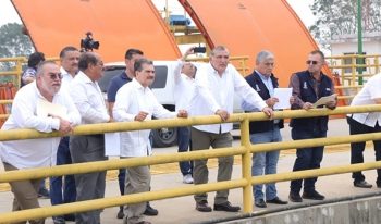 SUPERVISA ADÁN AUGUSTO SITUACIÓN DEL TAPÓN EN EL RÍO MEZCALAPA