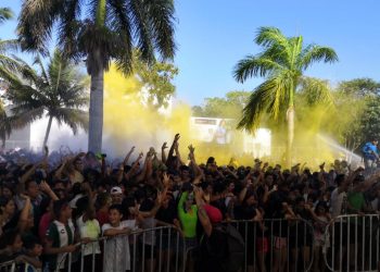 CARRERA DE COLORES REÚNE A MILES DE JÓVENES Y NIÑOS