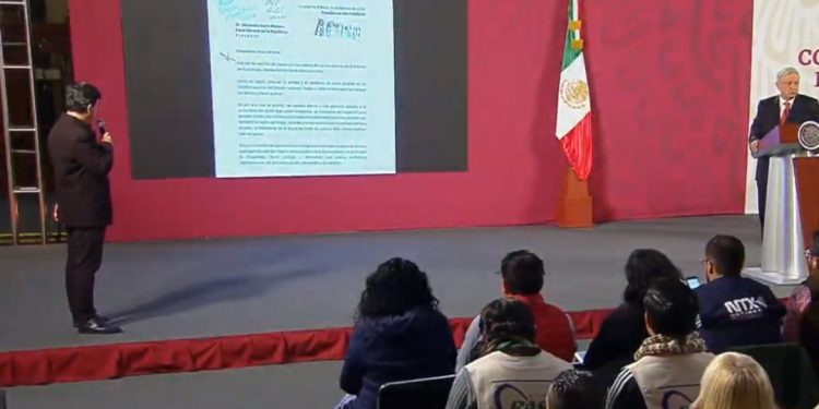 AMLO HACE PÚBLICA CARTA ENVIADA AL FISCAL GENERAL POR CASO AYOTZINAPA
