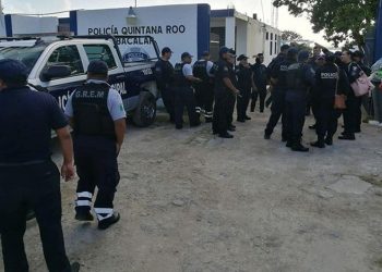 REGRESAN A PARO DE LABORES POLICÍAS DE BACALAR