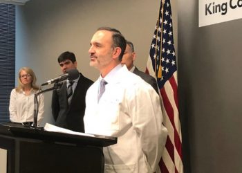 ESTADOS UNIDOS SUMA 21 FALLECIDOS POR EL CORONAVIRUS