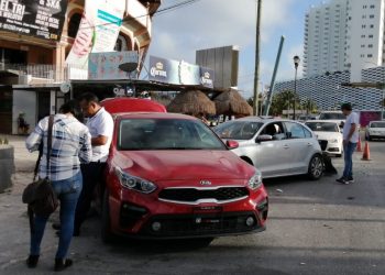 PROVOCA REVOLVEDORA UNA CARAMBOLA EN LA BONAMPAK