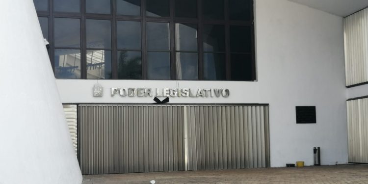 PONEN EN «CUARENTENA» LA SEDE DEL CONGRESO DEL ESTADO