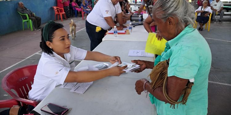 EN ORDEN Y CON MEDIDAS DE HIGIENE CUMPLE GOBIERNO DE MÉXICO CON PAGOS A LOS VIEJITOS Y PERSONAS CON DISCAPACIDAD