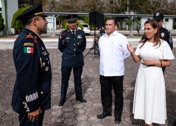 DA MARA LEZAMA BIENVENIDA A NUEVO MANDO MILITAR EN CANCÚN