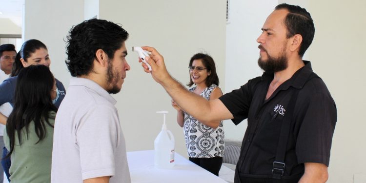 LA UNICARIBE PREVIENE AL CORONAVIRUS CON FILTROS SANITARIOS Y TRABAJO A DISTANCIA