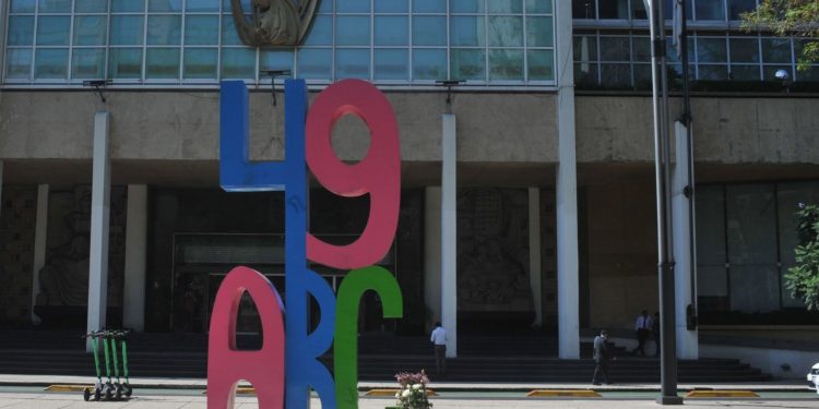 AMLO FIRMA DECRETO QUE PENSIONA A VÍCTIMAS DE GUARDERÍA ABC