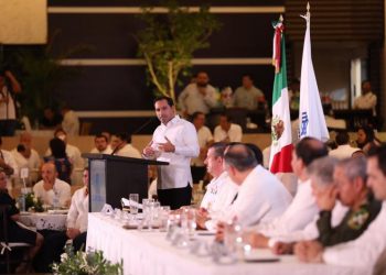 ANTE LOS RETOS QUE ENFRENTAMOS, LOS YUCATECOS TENEMOS QUE TRABAJAR UNIDOS: MAURICIO VILA DOSAL