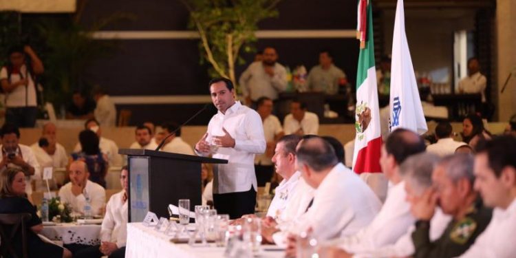 ANTE LOS RETOS QUE ENFRENTAMOS, LOS YUCATECOS TENEMOS QUE TRABAJAR UNIDOS: MAURICIO VILA DOSAL