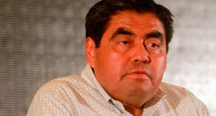 BARBOSA Y CALDERÓN CHOCAN POR DICHO DE INMUNIDAD DE LOS POBRES AL COVID-19