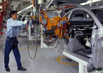 CAE 1.86% LA EXPORTACIÓN DE AUTOS EN FEBRERO: INEGI