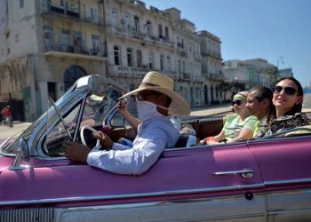 CUBA AÍSLA EN HOTELES A TODOS LOS TURISTAS POR CORONAVIRUS