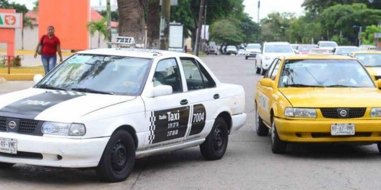 BAJA 50% EL SERVICIO DE TAXIS EN VILLAHERMOSA