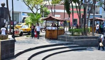 DESCONOCE SECRETARÍA DE SALUD QUIÉN RETIRÓ CINTAS AMARILLAS COLOCADAS EN PARQUES DE VILLAHERMOSA