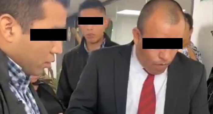 DETIENEN A FUNCIONARIO DE LA FGR POR CASO AYOTZINAPA