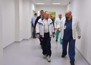 DIRECTOR DEL HOSPITAL VISITADO POR PUTIN DA POSITIVO POR CORONAVIRUS