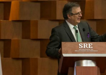 EBRARD PLANTEA A EU MANTENER FRONTERAS ABIERTAS A TRABAJO Y COMERCIO