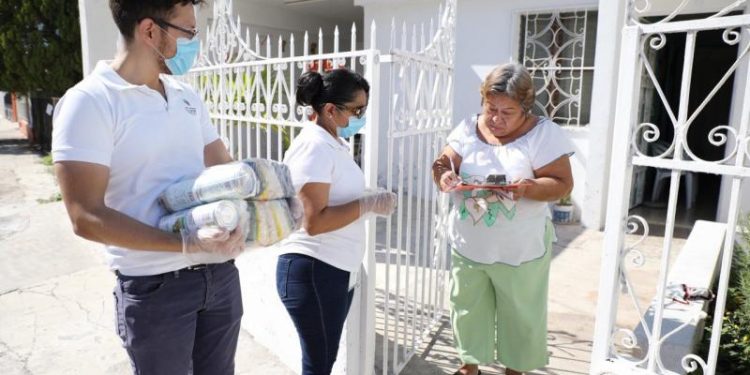 COMIENZA LA DISTRIBUCIÓN CASA POR CASA DE APOYOS ALIMENTARIOS A GRUPOS VULNERABLES DE TODO EL ESTADO