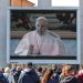 EL PAPA IMPARTE LA BENDICIÓN SEMANAL VÍA STREAMING